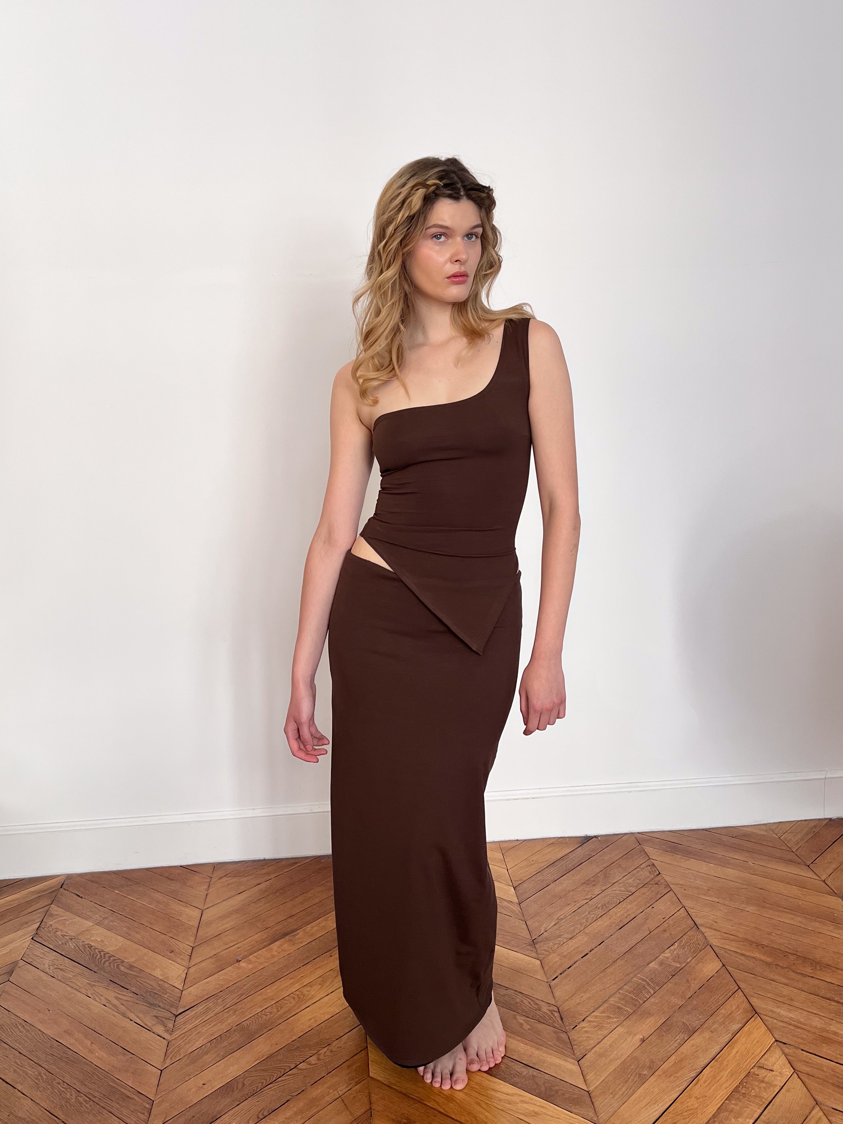 REVERSIBLE BROWN AND BLACK SKIRT